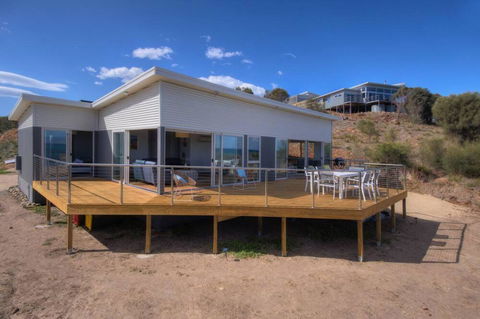 Sandbar Beach House - Grafton Accommodation 1