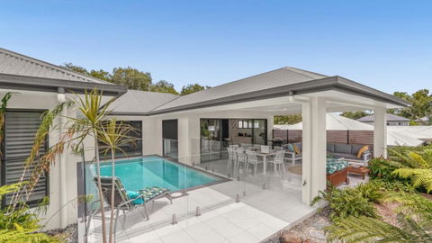 Sandcastles - Palm Cove - Grafton Accommodation 0