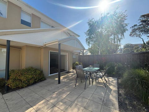 Sandpiper 10 - Close To Town And Beach - Grafton Accommodation 1