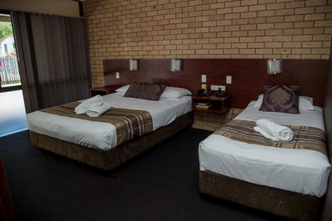 Sarina Motor Inn - Grafton Accommodation 2