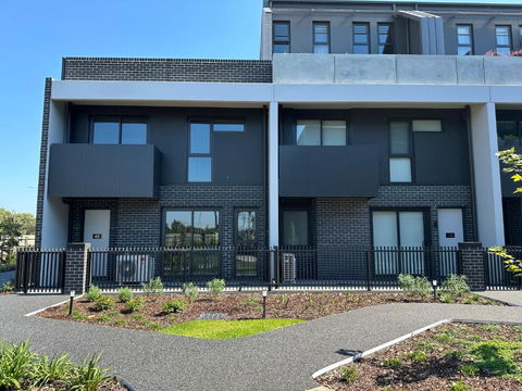 Shine Keysborough High-end Family Home, Netflix, Top Location - Grafton Accommodation 3