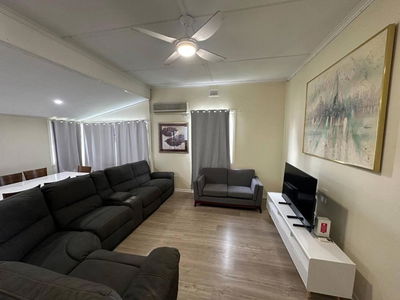 Spacious Family Home Sleeps 8