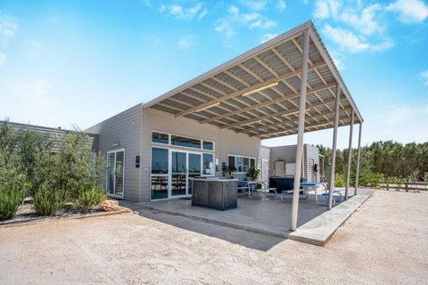 Tasman Holiday Parks - Denham Seaside - Grafton Accommodation 1