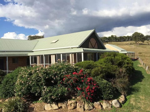 Tarcutta Retreat - Grafton Accommodation 0