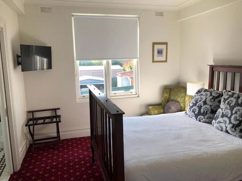 The Corner Hotel Alexandra - Grafton Accommodation 1