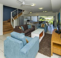 Beachside Apartment 14 - Grafton Accommodation