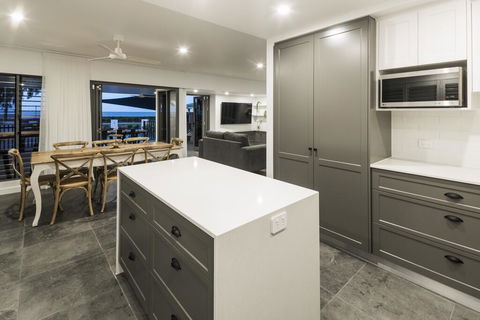 Beachside Bliss In Clifton Beach - Grafton Accommodation 2