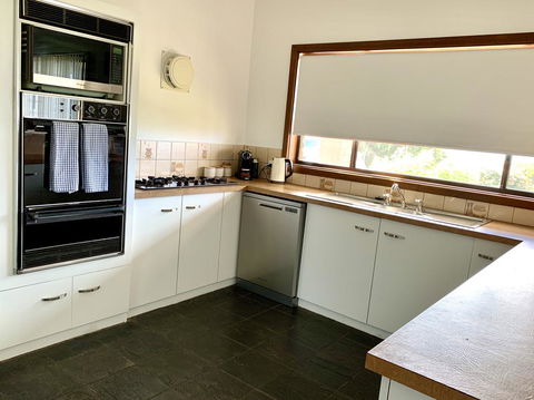 Beachside House - Grafton Accommodation 1