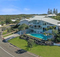 Beachside luxury Sunrise Beach - Grafton Accommodation
