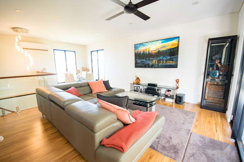 Beautiful Modern Luxury - Grafton Accommodation 0