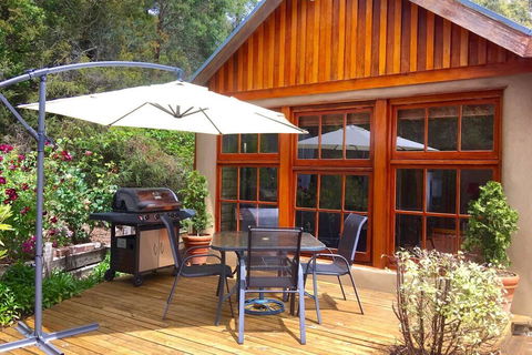 BEAUTIFUL RETREAT - 20 Mins To CBD And Only 10 Mins To MONA! - Grafton Accommodation 1