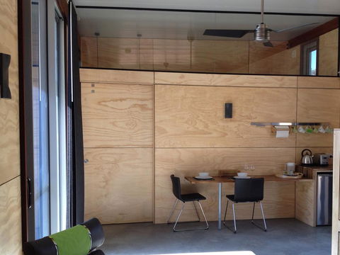 Bed + Bauhaus - Grafton Accommodation 0