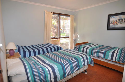 BEECHWOOD - SURF SIDE - Grafton Accommodation 3