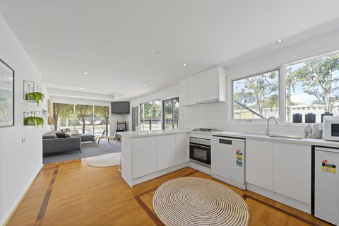 Beleura By The Beach - Grafton Accommodation 3