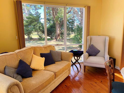 Bellaghy Cottage - Grafton Accommodation 1