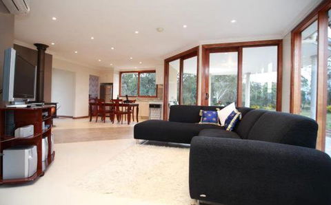 Bellfield Retreat - Grafton Accommodation 3