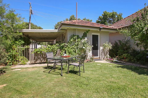 Benson House & Benson Lodge - Grafton Accommodation 3