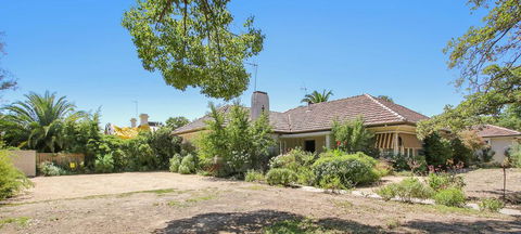 Benson House & Benson Lodge - Grafton Accommodation 1