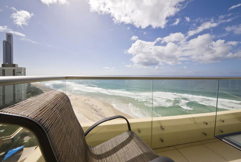 Berkeley On The Beach - Grafton Accommodation 0