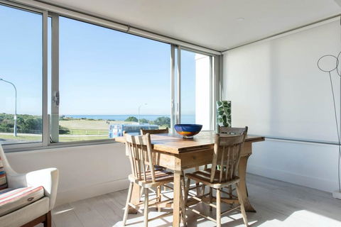 Best Beachside Location In Clovelly With Parking! - Grafton Accommodation 0