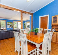 Best Central House - SLEEPS 11  - Grafton Accommodation