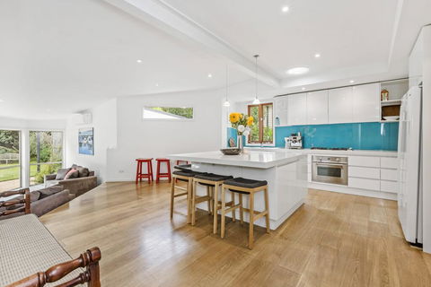 BIRDSONG - MORNINGTON - Grafton Accommodation 0
