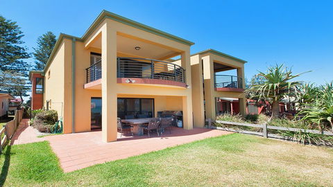 Birubi Point Anna Bay - 17A - Grafton Accommodation 1
