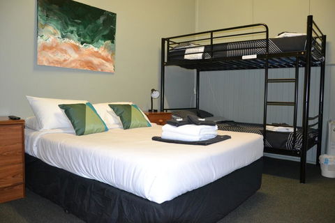 Black Diamond Lodge - Grafton Accommodation 2