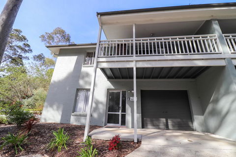 Blackbutt Family Loft Townhouse - Grafton Accommodation 1