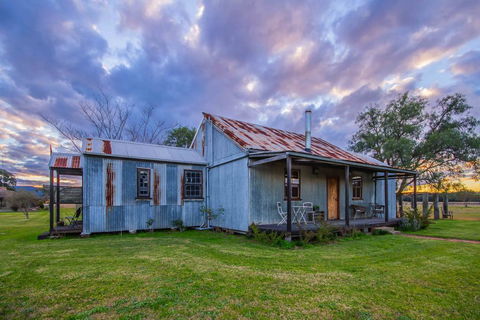 Blaxland's Cottage - Grafton Accommodation 0