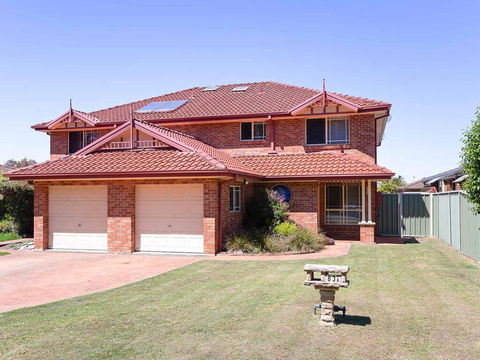 Blue Bay, 83a Rocky Point Road - Foxtel & Air Conditioning Downstairs - Grafton Accommodation 0