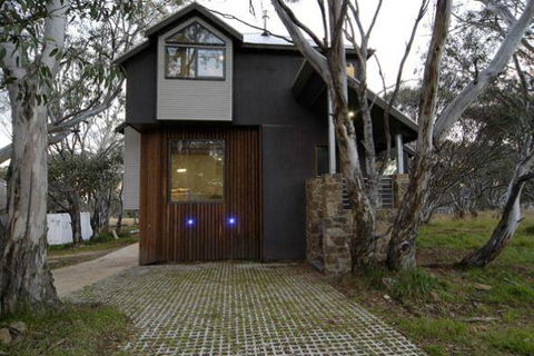 Blue Ice - Grafton Accommodation 0