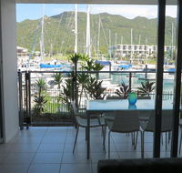 Blue on Blue Apartment 312 - Grafton Accommodation