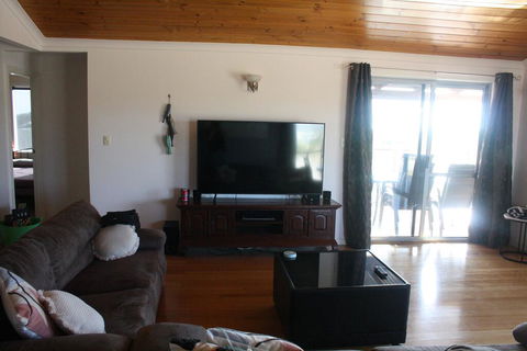 Blue Sky Escapes Sunset Oddes-sea - Grafton Accommodation 2