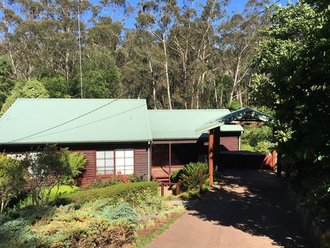 Bluebell Cottage - Grafton Accommodation 0