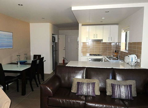 Blues Air 3A - Grafton Accommodation 3