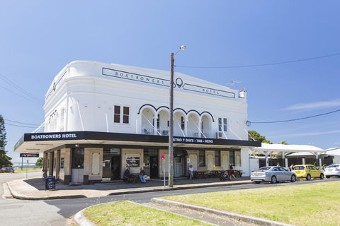 Boatrowers Hotel Stockton - Grafton Accommodation 0