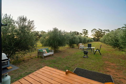 The Little Grove Retreat By Tiny Away - Grafton Accommodation 2