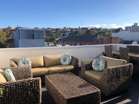 XQ Collection La Casa De Frida - Modern Studio With Balcony - Grafton Accommodation 1