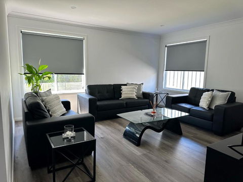 Xquisite - Grafton Accommodation 1