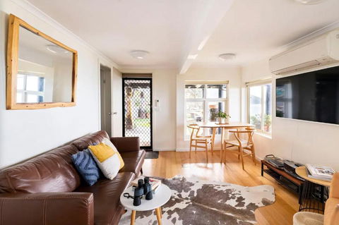 Y Vue - Beachside Apartment With Ocean Views - Grafton Accommodation 1