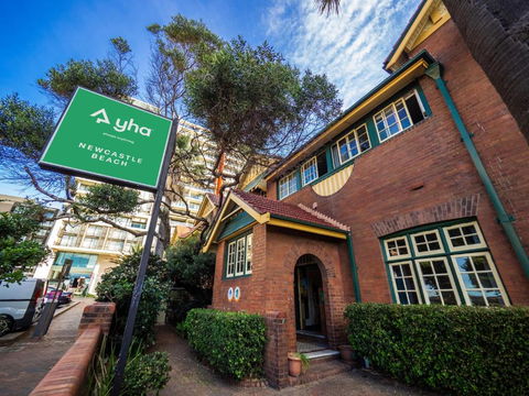 YHA Newcastle Beach - Grafton Accommodation 0
