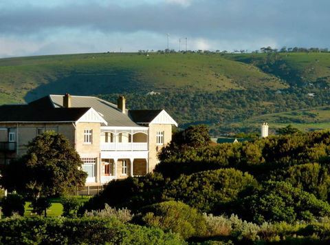 YHA Port Elliot Beach House - Grafton Accommodation 0