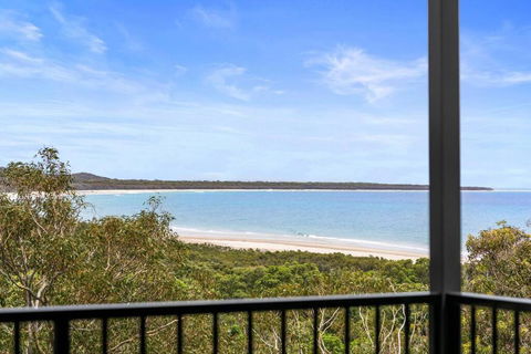YARABIN - Luxury Home With Ocean Views - Grafton Accommodation 1