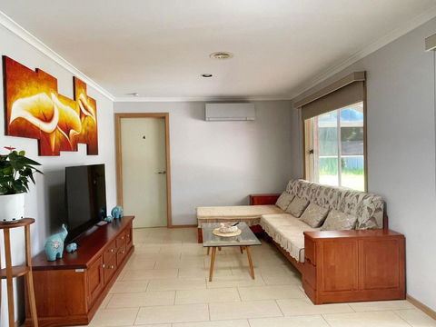 YF Home Sweet Home - Grafton Accommodation 1