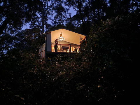 ZEN House Tiny House By The Lake - Grafton Accommodation 1