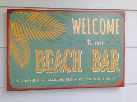 Zinc Beach Shack - Grafton Accommodation 3