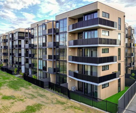 ZMITH Apartment - BROOKE, - Near AIS, GIO Stadium, UC, & Nth - Canberra Hospital - Grafton Accommodation 2