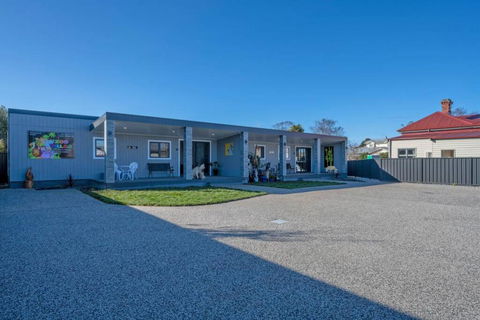 Zoo Villas : Villa Zebra - Central Wynyard - Grafton Accommodation 2