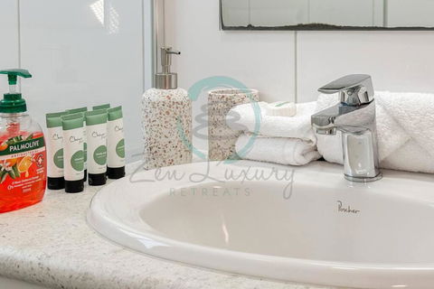 ZEN Nightcliff Foreshore 2-BR Cozy & Quiet Getaway - Grafton Accommodation 1